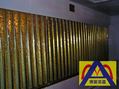 油(you)痳式噴(pen)漆室現(xian)場(chang)圖(tu)